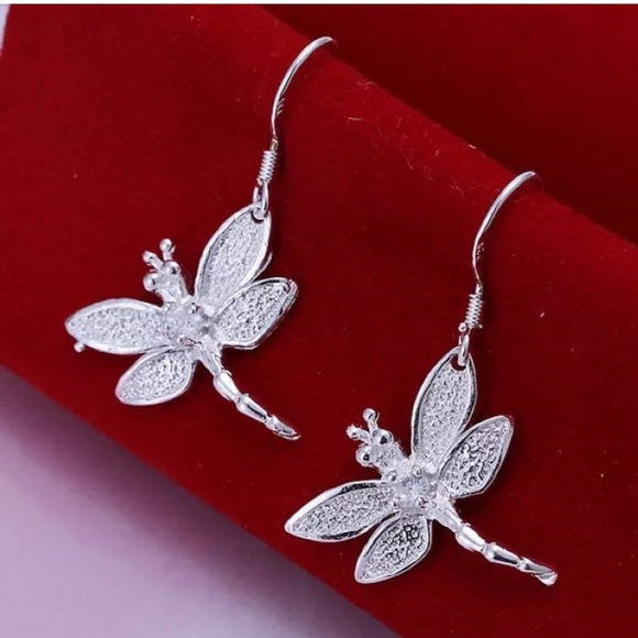 Jewelry - Sterling Silver Dragonfly Earrings NEW